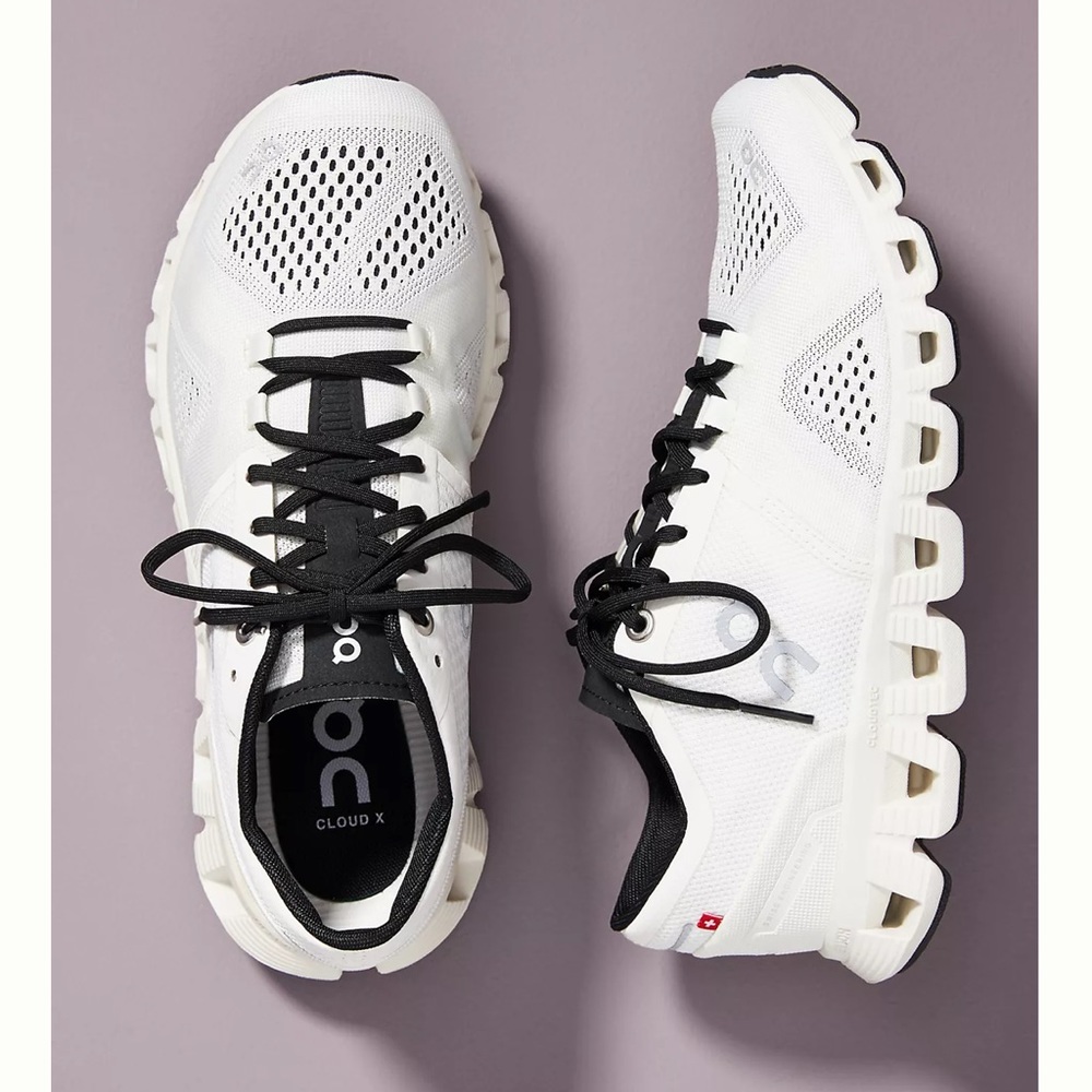 On Cloud X Sneakers Like New!